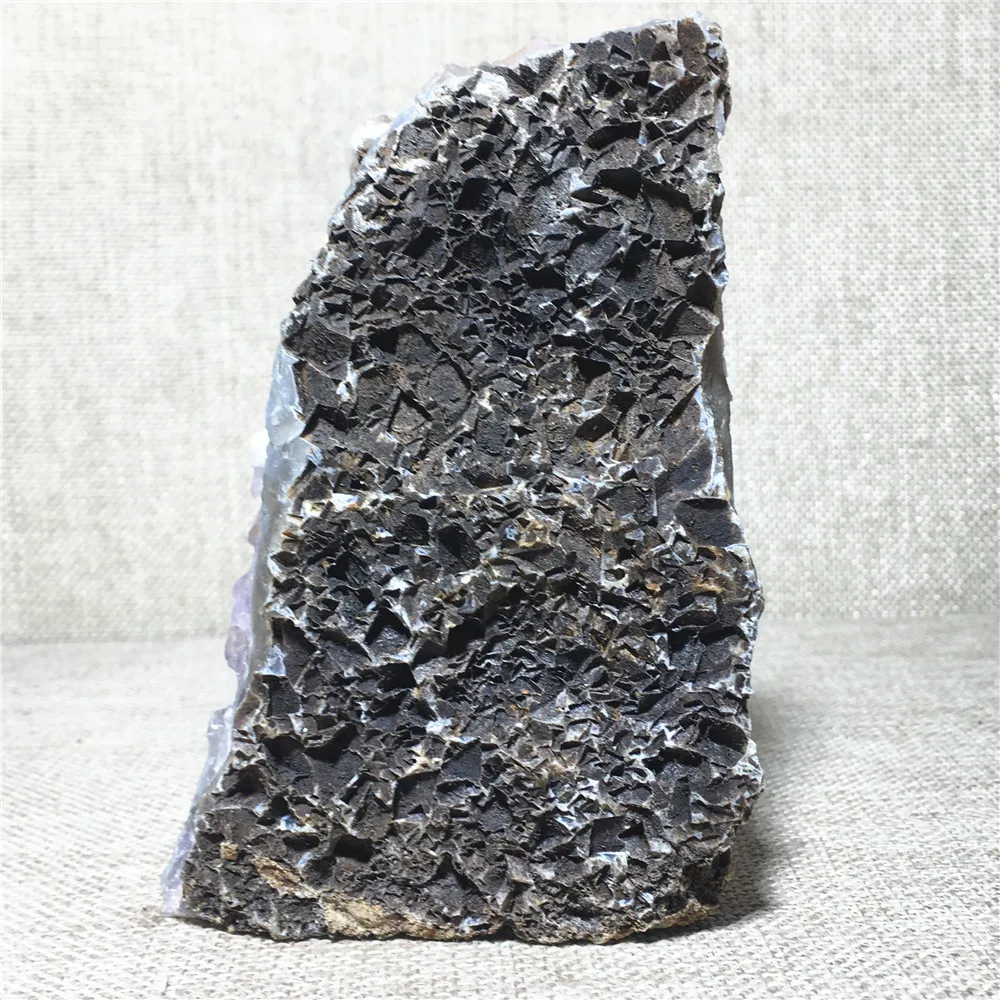 natural Agate geode quartz crystal specimen Home furnishing decoration stone and crystal Reiki healing amethyst natural Agate geode quartz crystal specimen Home furnishing decoration stone and crystal Reiki healing amethyst