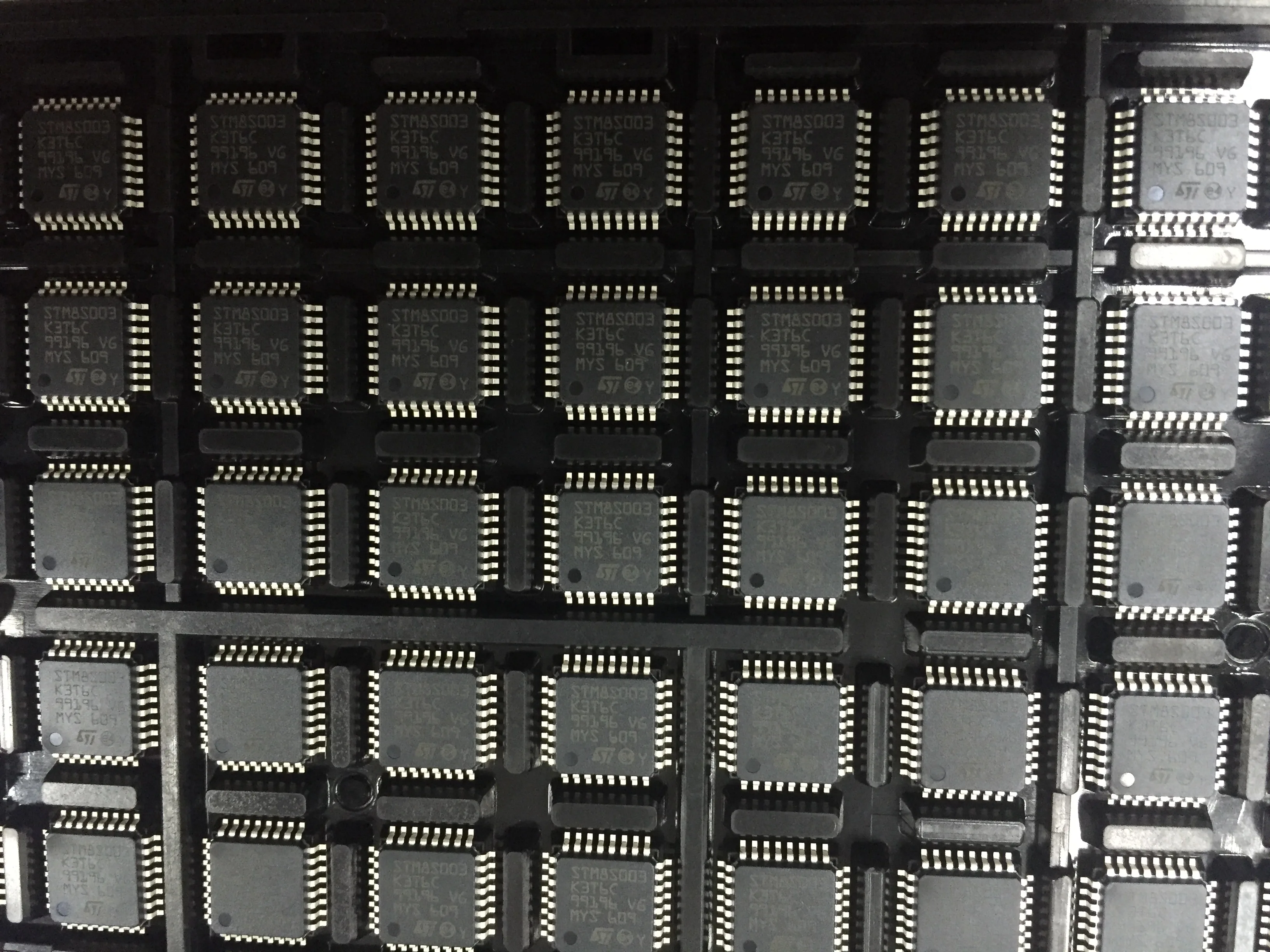 

STM8S003K3T6C IC MCU 8BIT 8KB FLASH 32LQFP