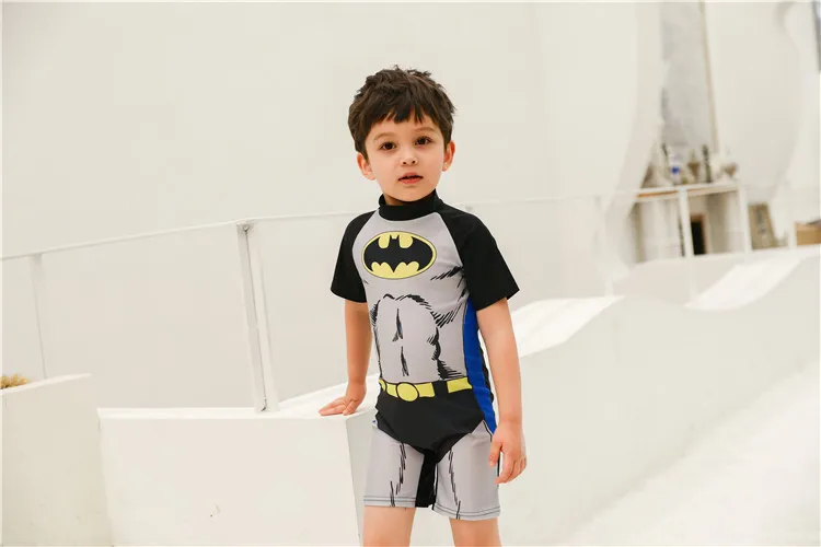 Купальный костюм с супергероями для маленьких мальчиков; детская одежда для купания с героями мультфильмов; купальный костюм с шапочкой; детский купальник