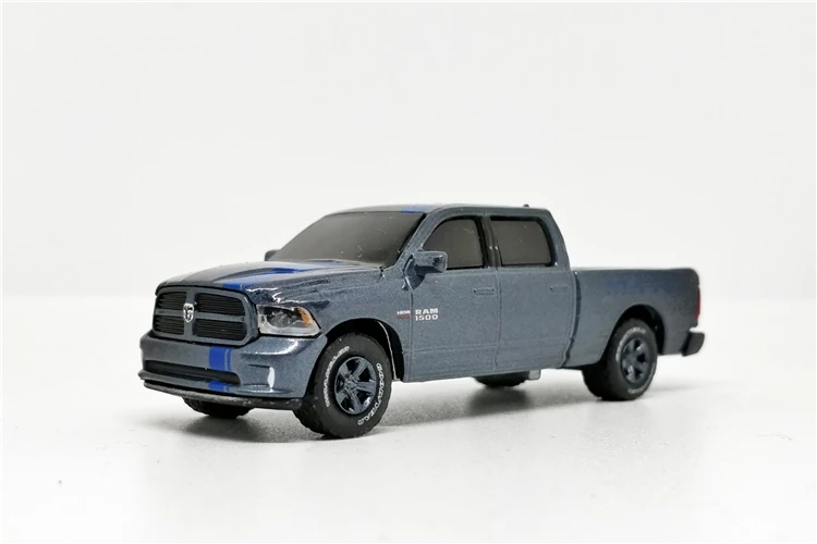 Greenlight 1: 64 Dodge Ram 1500 спортивный пикап Синий литой под давлением модель автомобиля без коробки