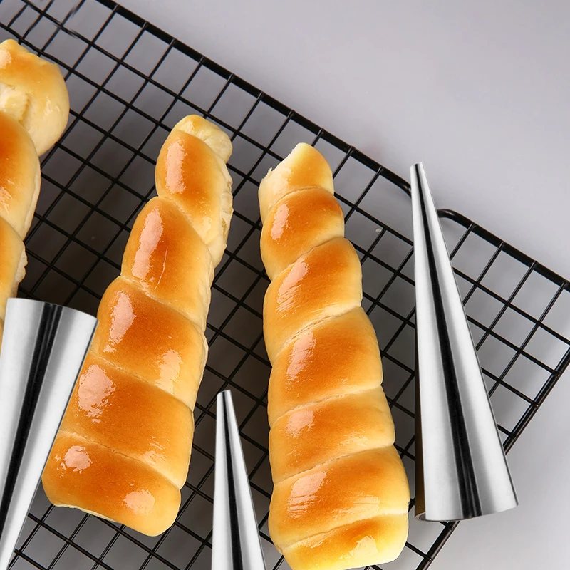 

12pcs/Set Kitchen Stainless Steel Baking Conical Tube Cone Roll Moulds Spiral Baked Croissants Cake Mold Pastry Baking Tools