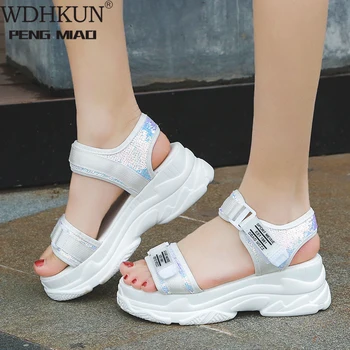 

2020 New Summer Women Sandals Buckle Design Black White Platform Sandals Comfortable Women Thick Sole Beach Shoes