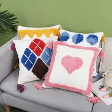 

Pink Love Diamond Cushion Cover Moroccan Style Sofa Pillow Case Geometric Shape Tufted Towel Embroidered New Year Pillowcases