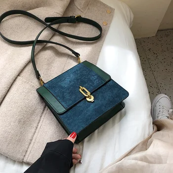 

The new 2020 fashion ck small ck bag is versatile with one shoulder bag
