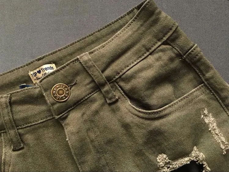 3007997997_1740210458