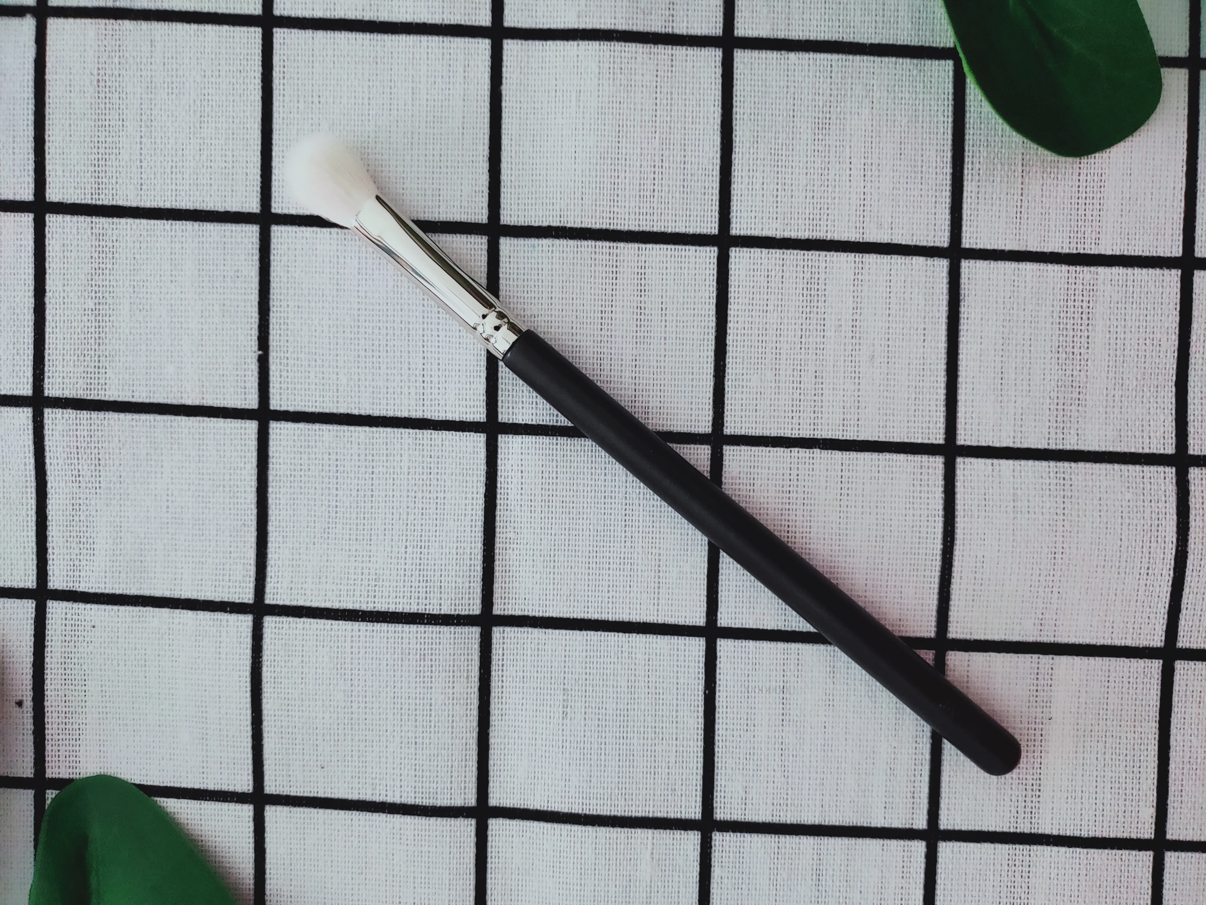 

1Pcs Fashion High Quality Eye Makeup Brush Eyeshadow Shadow Brush Eye Patch Copper Tube Art Set Pen Professional Makeup Tool