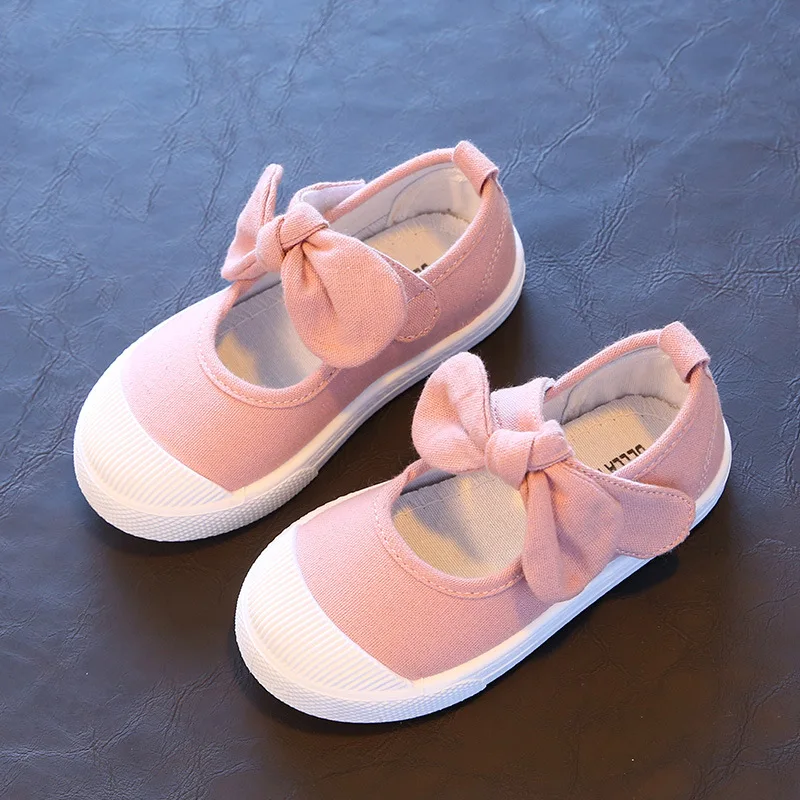 Весенне-Осенняя детская повседневная парусиновая обувь; детская обувь на плоской подошве с милым бантом; однотонные кроссовки принцессы для девочек - Цвет: Розовый