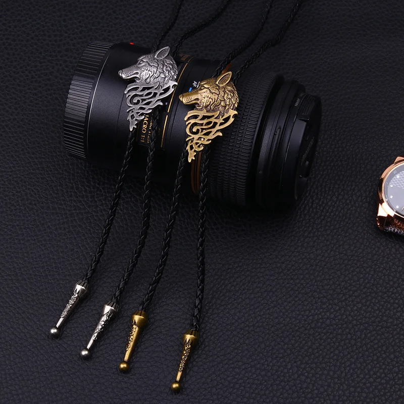 

Personality Tie Golden Wolf Head Pendant Bowtie Necklace Cowhide Chain Men Bolo Tie Steampunk Accessories Sweater Chain Necktie