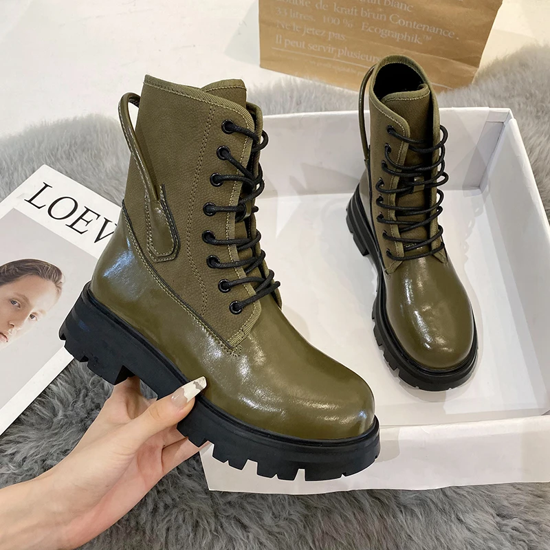 2022 Fashion New Thick-soled Boots Autumn and Winter Thin Section Breathable Middle Tube All-match Motorcycle Short Boots Women