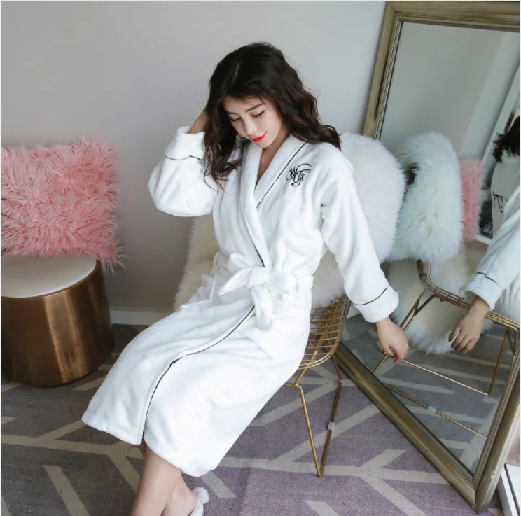 

Warm soft Flannel Bathrobe Women Knee-Length Bath Robe Cute letter Robes Female Dressing Gown Sleepwear for Winter