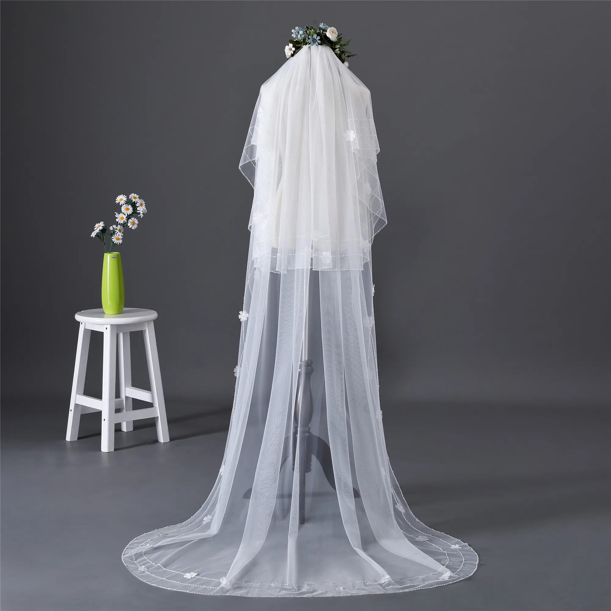 Erosebridal Новое поступление Соборная вуаль для невесты 3 ярда с бусинами по краям вуаль Длинная женская свадебная белая вуаль Индивидуальный размер