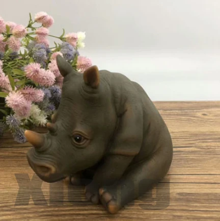 

Size: 12*16*15cm Chuang Meng Blinking Big Eye Animal Home Soft Pack Model House Clothing Store Jewelry Crafts Decoration