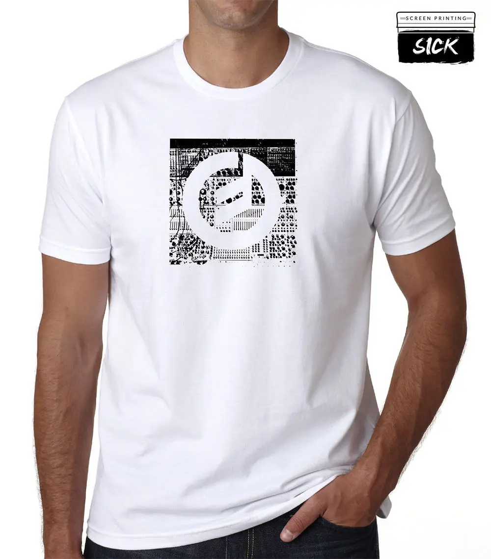 MOOG T SHIRT SYNTH ANALOG KEYBOARD PIANO KORG RONALD JUNO MODULAR 80sTOP NEW Male Hip Hop funny Tee Shirts cheap wholesale |