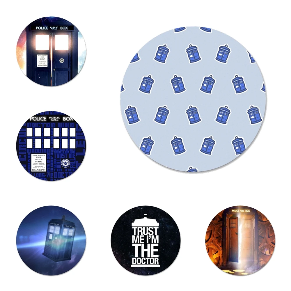 Tardis DR WHO Police Box Pin Badge Free 1st class postage BUY 2 get 1 FREE 