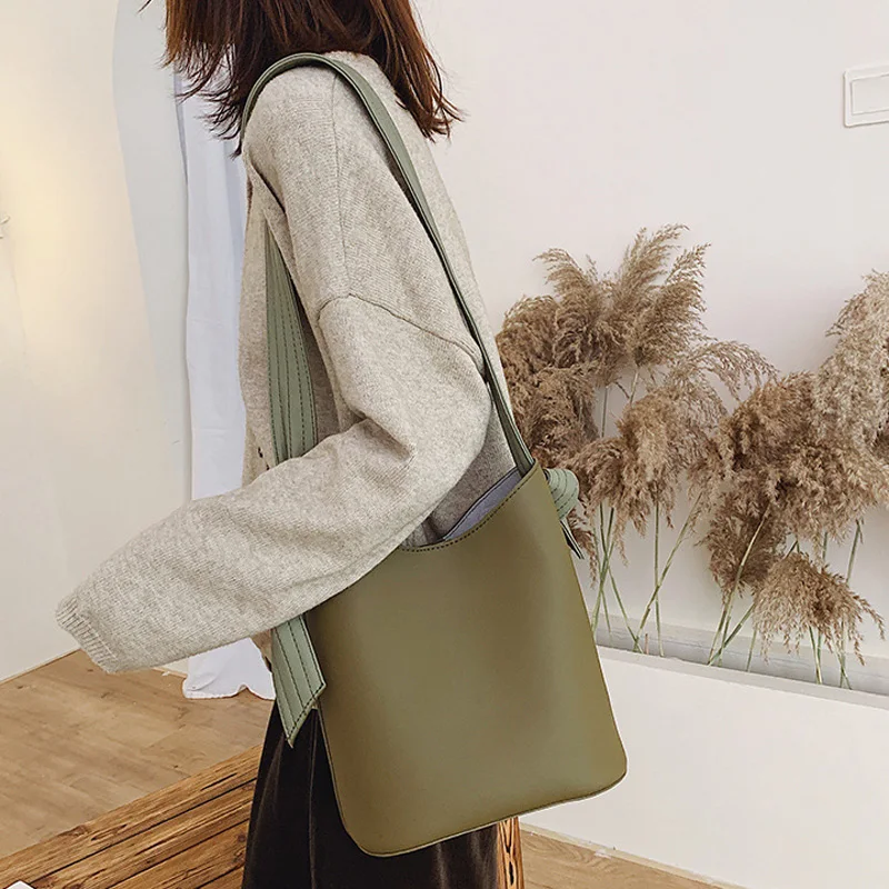 PU Wide Shoulder Strap Women Messenger Bag Solid Color Korean Version Crossbody Bags for Women New Fashion Ladies Female Handbag