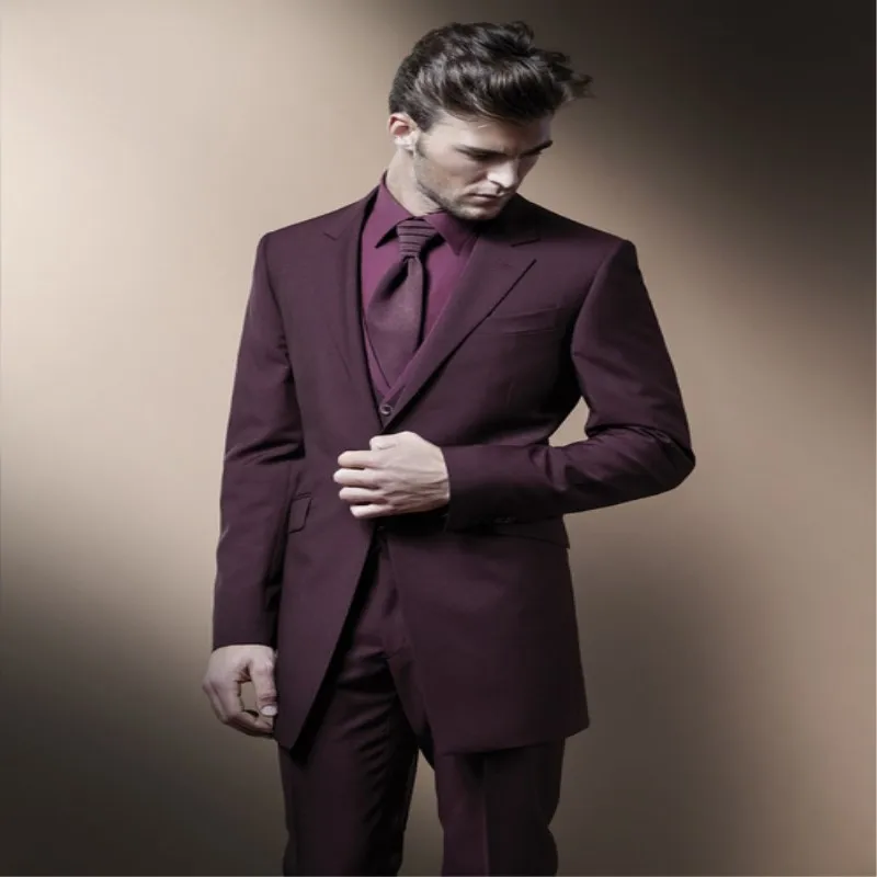 

2020 Italian Burgundy Style Groom Tuxedos 3 Piece Gentleman Suit Slim Fit Men Wedding Prom Dinner Costumes Blazer 030