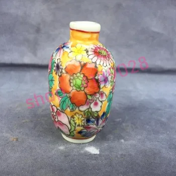 

Qing Dynasty Yong Zheng produced, hand painted enamel, oval snuff bottle.