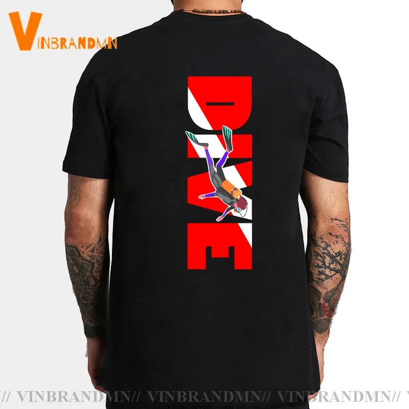 Scuba Dive Flag Back T-Shirt Stampata Nuovo Design Vintage Distressed Scuba Diver T Shirt Uomo Retro Scuba Diving T-Shirt