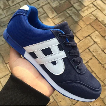 

2019 Men Women Sneakers Vulcanized Shoes Ladies Casual Shoes Breathable Mesh Running Shoes Large Size Couple Shoes size 35-44