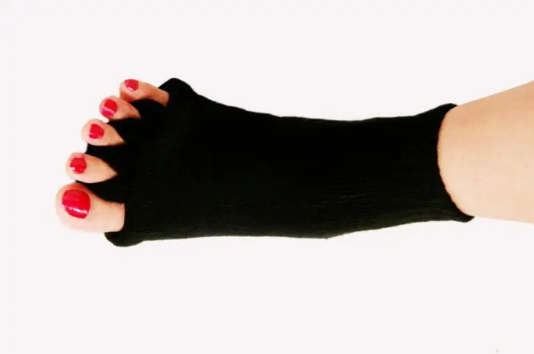 1 пара носков с пятью пальцами ортопедические разделители для пальцев ног корректор большого пальца ортопедическая вальгусная деформация коррекция осанки эктропион - Цвет: Черный