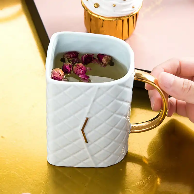 380ミリリットルクリエイティブ少女ハンドバッグ形状コーヒーマグピンク ホワイト ブルー人格トレンドゴールドハンドルセラミックカップ 女性かわいいホームオフィスカップ マグカップ Aliexpress