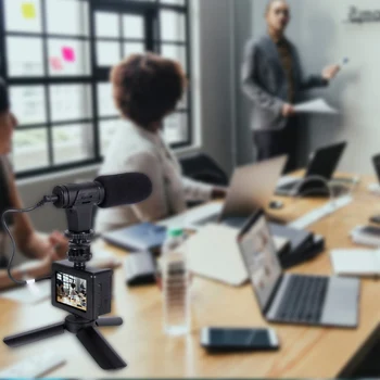 

Mic 07 Mono Plastic Rechargeable Studio Low Noise Public Portable Sensitive Recording Microphone 3.5mm Connector