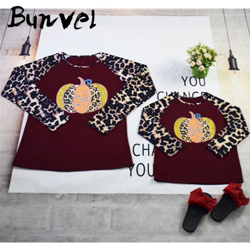 Красный Bunvel/футболка для мамы и дочки; одежда для маленьких мальчиков и девочек; футболка с круглым вырезом и леопардовым принтом в стиле пэчворк; семейная одежда; 5 - Цвет: Красный