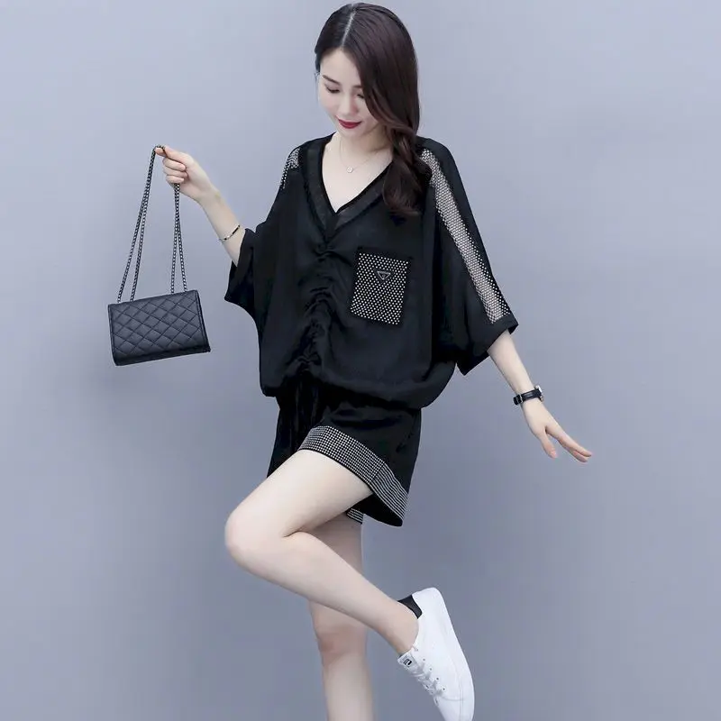 Рисунок 4 - Женские костюмы из 2 предметов