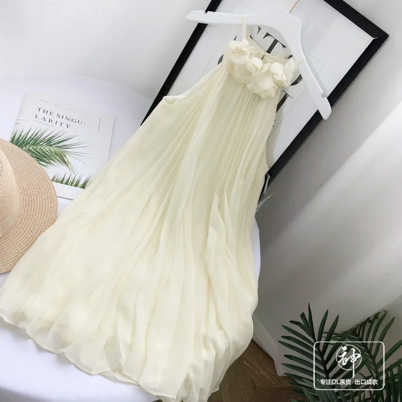 

A Generation of French Retro ~ Flower GIRL'S Camisole Pleated Snow Dress Entity