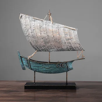 

Creative Home Crafts European Retro Wrought Iron Sailing Resin Office Ornaments Ship Model Gift Home Wine Cabinet Craft Decorati