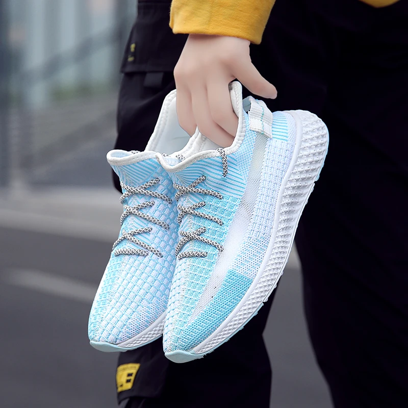 womens flat tennis shoes