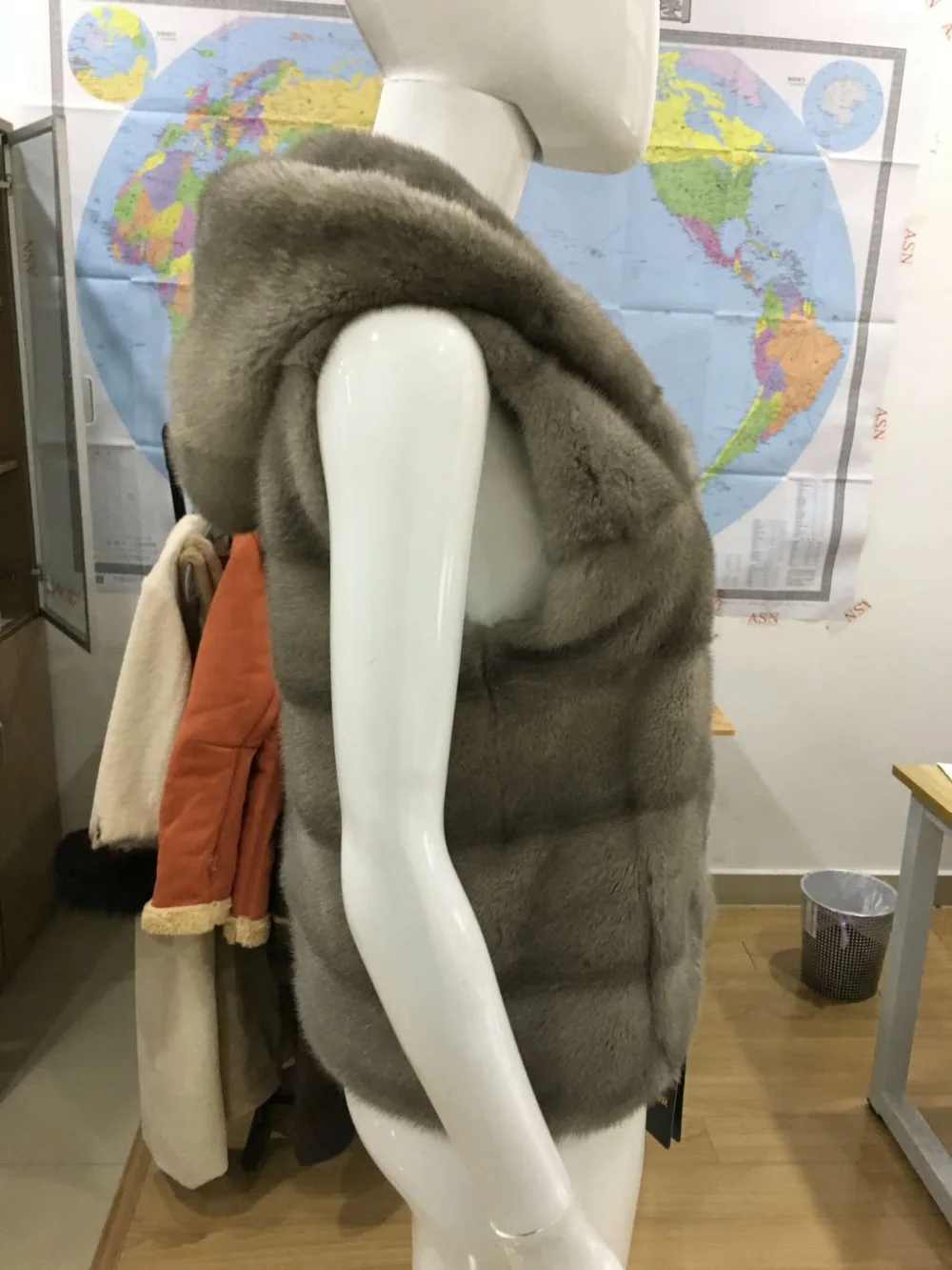 6c0af5127a5e2a74bde112723bfee18_meitu_7