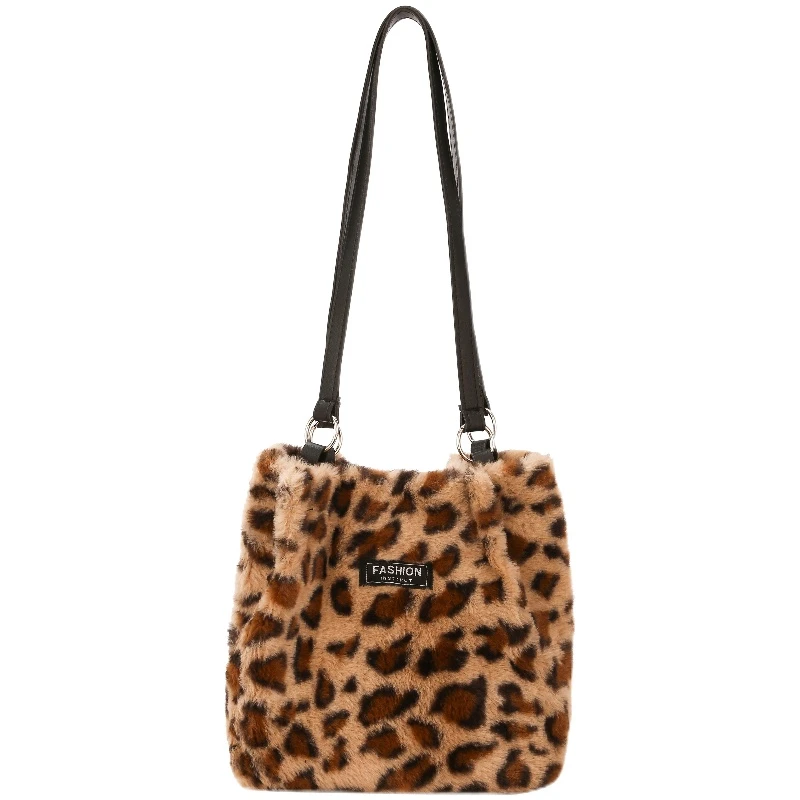 fluffy leopard shoulder bag