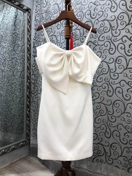 

2020 Spring and Summer Women's Solid Color Decorative off-Shoulder Chest Bow Splicing Dress 718