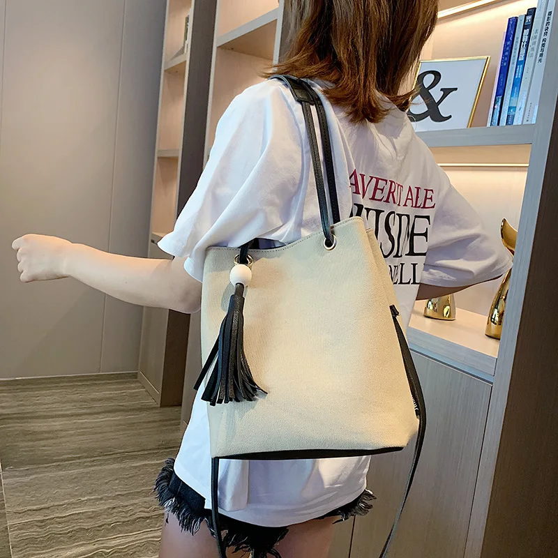 

On the new female 2019 summer Europe and the United States retro bucket bag casual portable shoulder bag