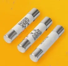 Предохранители: RO55 10A 250V 5*25 гг/RO55 2A 250 V/RO55 6A 250V гг/RO55 RS55 1A 3A 4A 5A 6A 10A 15A 20A 250V 500V 5*25