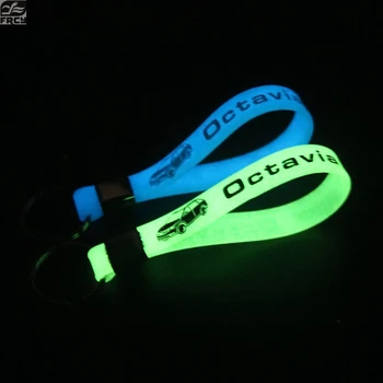 

Car-Styling Luminous Silicone Keychain Car key ring For Skoda octavia a5 a7 Key Chain Accessories