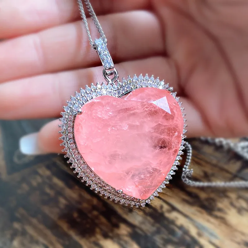 

Delicate Big Heart Shape Pink CZ Stone Pendant Necklace Luxury Silver Color Choker Chains Crystal Sweater Neckalces Ladies