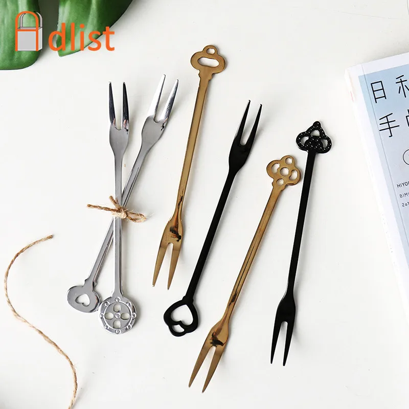 

6pcs Stainless Steel Fruit Forks Gold Dessert Fork Creative Salad Cutlery Black Tableware Christmas Gift Shape Cake Food Picks