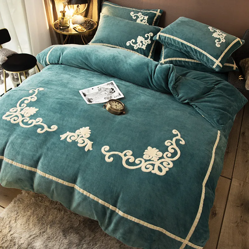 

Winter Double-Sided Levin Flannel Four-Piece Bedding Set Milk Coral Fleece Plush Bed Sheet Quilt Cover