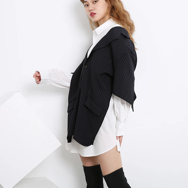 [EAM] Women Black Striped Split Big Size Long