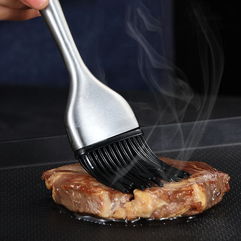 2Pcs BBQ Tongs Basting Brush Set Silicone Oil Brush Kitchen Tongs BBQ Grill Food Tongs Barbecue Tongs Oil Sauce Brush BBQ Tools (2)