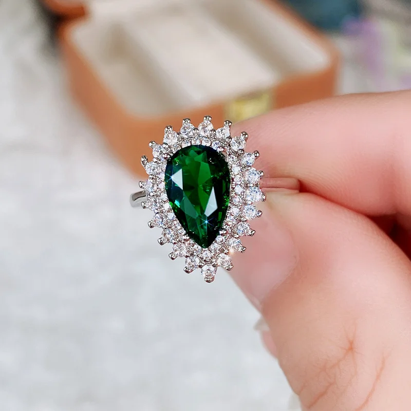 Finger Ring CAOSHI Luxury Women's Finger Rings for Party Bright Green Pear-shaped Crystal Noble Lady Vintage Style Accessories Gorgeous Gift