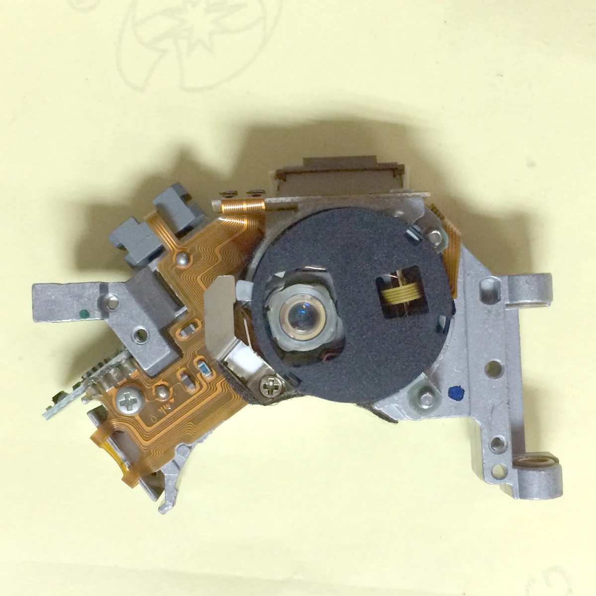 Совершенно новый и оригинальный SPU3131 SPU 3131 DVD лазерный объектив для VAL 3000