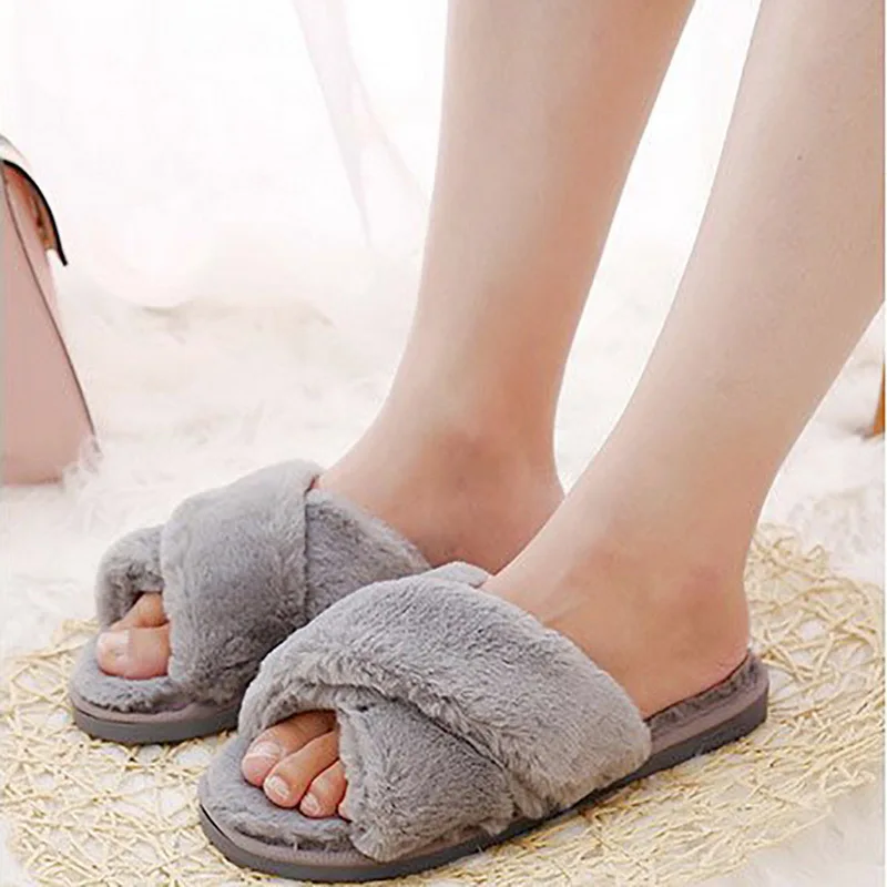 

Winter Cotton Slippers Women Female Cross Non-Slip Chaussures Femme Floor Soft Plush Indoor Furry Slipper Woman Shoes 2020