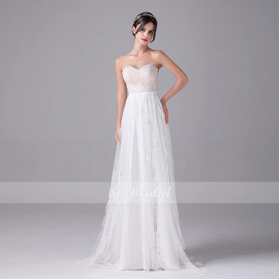 

Sheath/Column V-Neck Sweep Train Lace Wedding Dress For Wedding Party