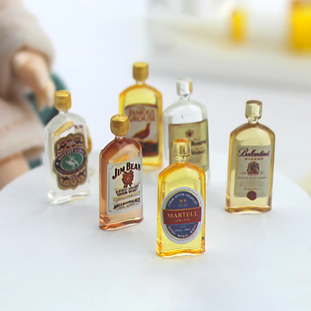 Миниатюрные аксессуары для кукольного домика 1/12 виски винная бутылка из смолы