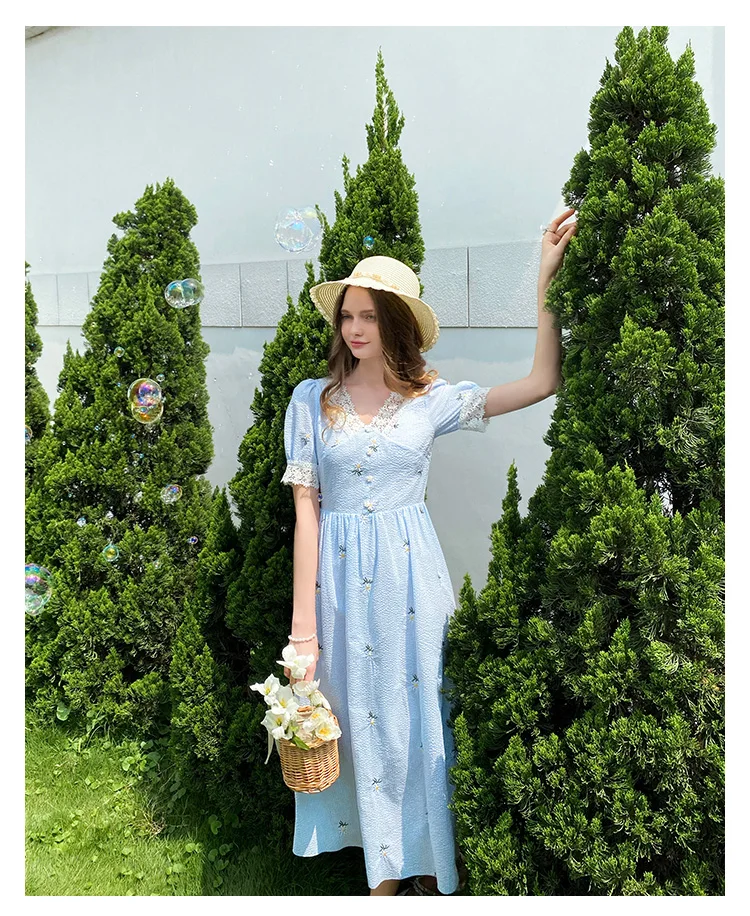 2020 Summer Women Dress Korean Sweet Lace V-Neck Striped Midi Dress Fresh Cute Daisy Flower Embroidery Blue Everyday Long Dress