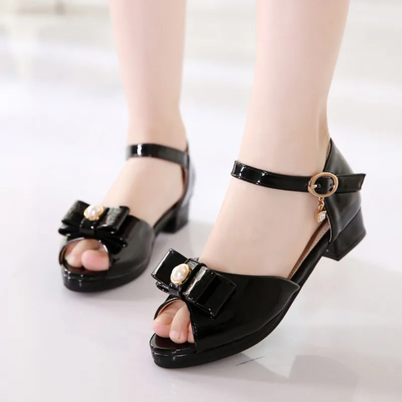 Batch spot sales 2020 summer new girl leather sandals children's princess high heels black white girls wedding party dance shoes