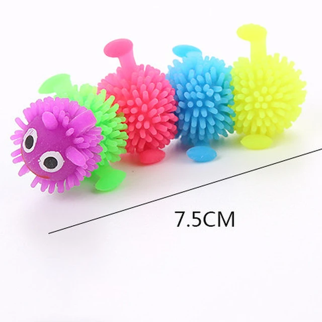 Compre 360 rotação inseto gato brinquedo interativo animal de estimação cão  brinquedo descomprimir lagarta ponta do dedo caracol brinquedos para  animais de estimação